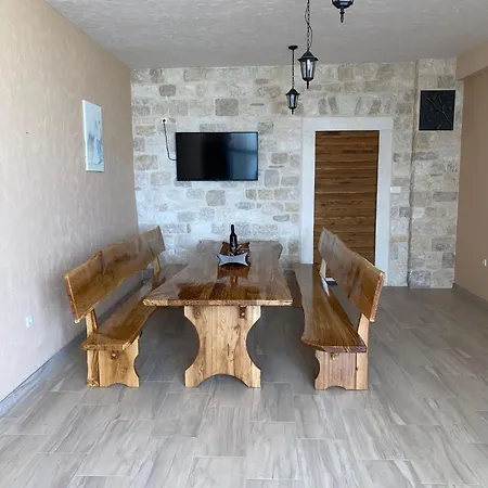 Ana Apartamento