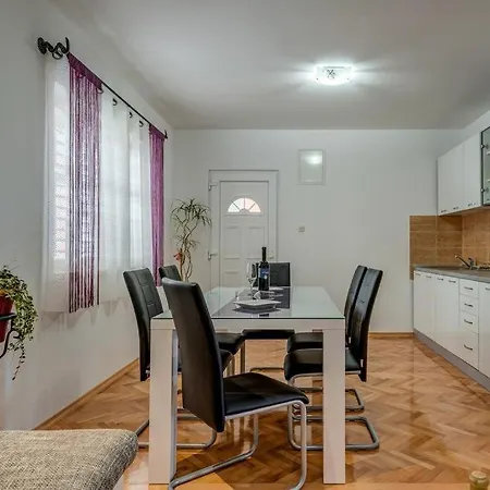 Ana Apartamento Split